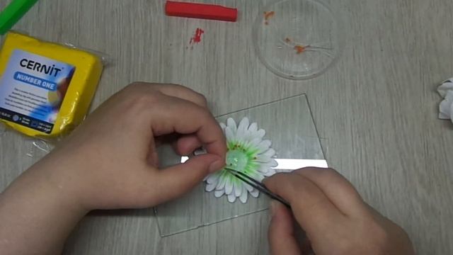 Мастер класс * РОМАШКА * полимерная глина