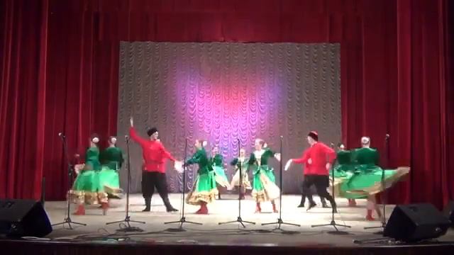 "Казачий танец с бубнами" "Народный самодеятельный коллектив" Театр народного танца "Меридиан" смотреть онлайн