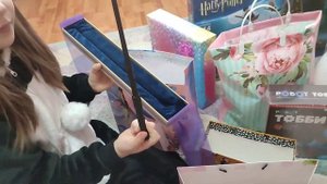 Распаковка подарков на День Рождения Насти 9 лет