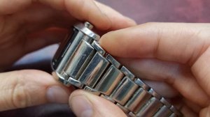 Часы omax электронные с будильником.