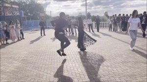 Черкесск Гогия Лезгинка 2021 Девушки Танцуют Супер В Парке Зеленый Остров Чеченская Песня ALISHKA