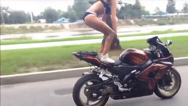 Девушка на байке смотреть онлайн