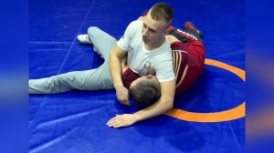 Как крепко держать соперника на туше в вольной борьбе? Удержание на туше!