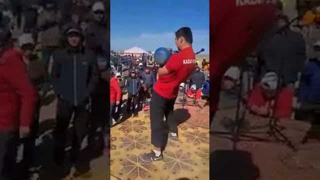Актау, поднятие гири двумя руками. ? смотреть онлайн