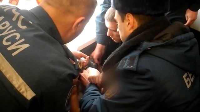 Вызволение руки ребенка Гомель смотреть онлайн