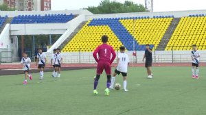 Юные российские и китайские футболисты «делили» поле благовещенского стадиона «Амур»