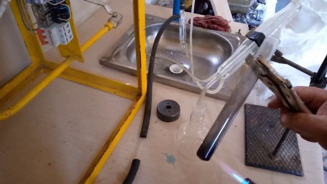 Выщелачивание медистого песчаника раствором гидрокарбоната аммония .Часть 2. смотреть онлайн