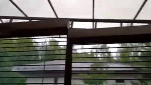 Прозрачные рольставни ROLETOFF на навес для парковки