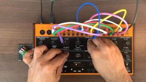 Behringer CRAVE: Single Patch, Multiple Voices Live Performance (Bass/lead+Drums+Fx) #behringercrav