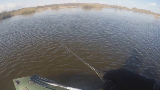 Ловля щуки троллингом и твичем на Десне смотреть онлайн