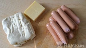 Сосиски в тесте с сыром в духовке