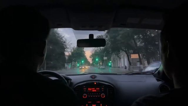 Лучший кроссовер до 1 млн рублей Nissan Juke смотреть онлайн