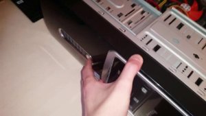 Подключение спикера.Слышен ли писк?
