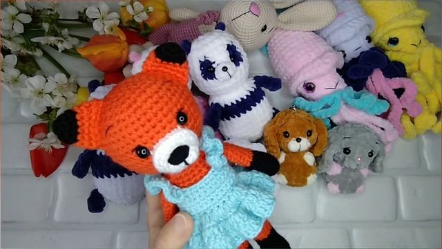 Обзор вязаных игрушек, маминых и моих!!! #вяжуназаказ #вязаныеигрушки #подарки