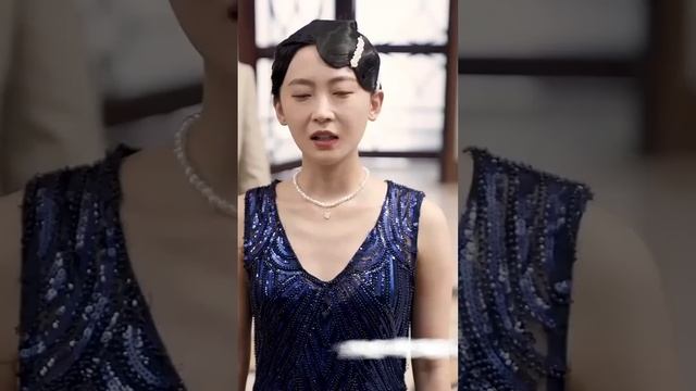 【Multi SUB】暴躁少爺拿著大皮鞭怒抽送上門的女人，卻不知道她竟然是孩子的親生母親，原來女人的真實目的是爲了救他倆的親生骨肉《少夫人独自深情》1-92集全#民国#言情#霸道总裁#虐恋#灰姑娘