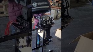 Короткий обзор лодочного мотора Tohatsu M25HS, 2 такта, 429 см3. Март 23 г.