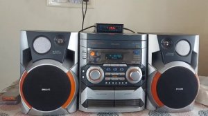 Philips FW V355 - A small demo of an old music system