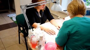 Салон красоты золотые ножницы