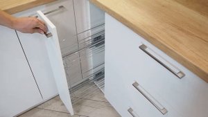 Кухня до потолка высотой в 3 метра. Кухня в частном доме с газовым котлом