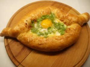 хачапури по-аджарски