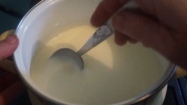 ТОРТ " ЧАРОДЕЙКА "  сочный, нежный, на скорую руку.
