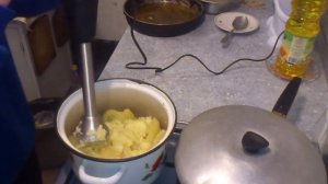 блендером зелмэр взбил горячее пюрэ