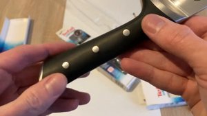 Tefal Ice Force - кухонные ножи, поварской на 20 см и для овощей на 9 см. Распаковка и впечатления