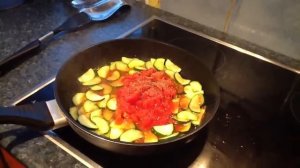 Креветки с кабачками в кокосовом молоке