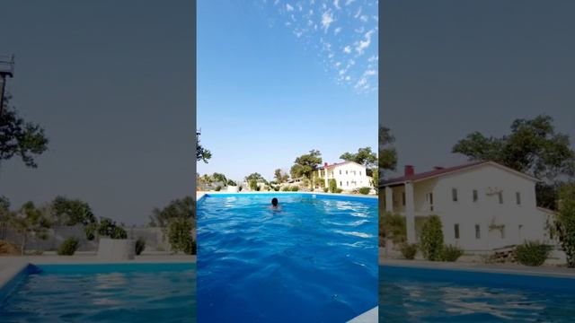 В отпуске люблю плавать в море, но и бассейн очень люблю ?♀️❤️