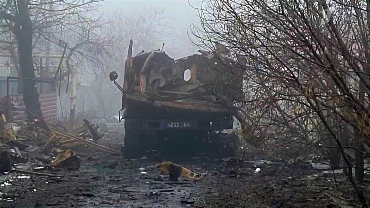 В Донбассе Вооруженные силы Украины из тяжелого вооружения жестоко обстреливали Донецк