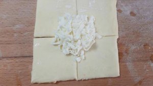 Слойки с адыгейским сыром