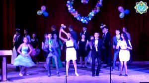 Танец "Учат в школе"