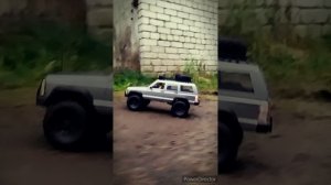 RC Jeep Cherokee MN78 1/12 покатушки возле дома.