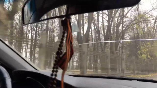 Волхов, ул. Авиационная и Волховский пр. ...Едем на машине, разговариваем... 27.10.2017, 12:28