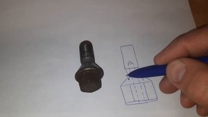 Как открутить сорванный колесный болт