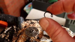 Сравнение цепных пил Калибр и H-EKS-2000/40 из магазина Оби.