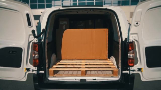 TOYOTA PROACE City смотреть онлайн