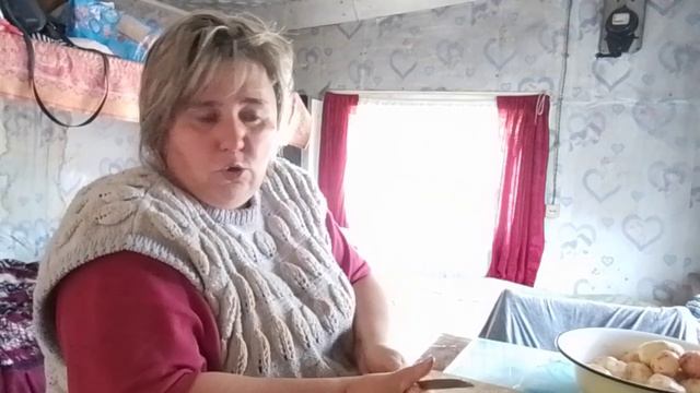 Поработали и вкусненько поели.