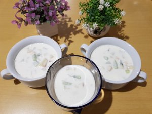 Вкусный нежный десерт из сметаны и фруктов за 5 минут