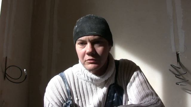 Ремонт в новостройке. Штукатурим, заделываем штробы, раскачиваемся.