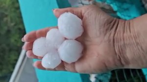 В Лазаревском районе Сочи прошел крупный град