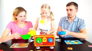 Веселая Игра тостер семья играет в игры1