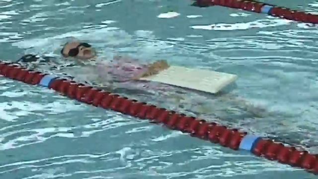 How to Teach The Breast Stroke Kick смотреть онлайн