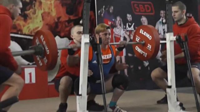 SQUAT 177,5 kg RAW Goncharova Evgenia
