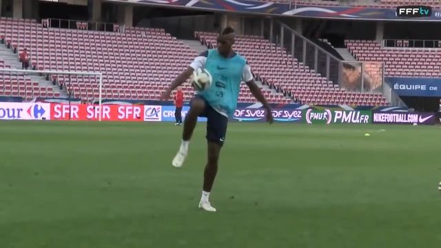 Paul Pogba Amazing Freestyle Skills on Training смотреть онлайн