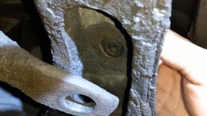 Стук ззаді форд фокус 1, легкий ремонт підвіски.