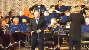 Черные брови, карие очи.