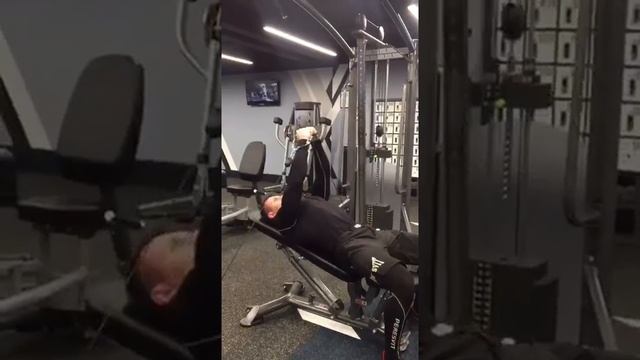 Проработка грудных мышц для мужчин смотреть онлайн