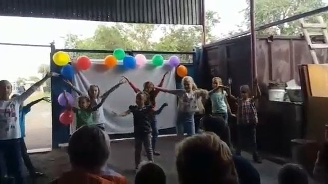 Танец: Лето, лето, улетаю, как ракета! смотреть онлайн