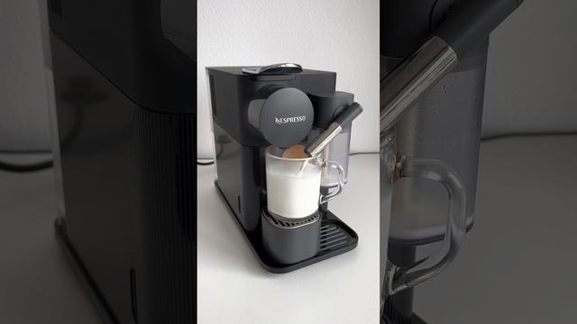 De'Longhi Nespresso Lattissima One EN 500